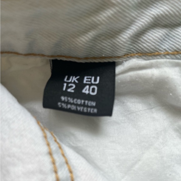 MOMOKROM DOLLS KILL High Rise Distressed Destroyed Light Wash Shorts Siz… - Picture 10 of 16